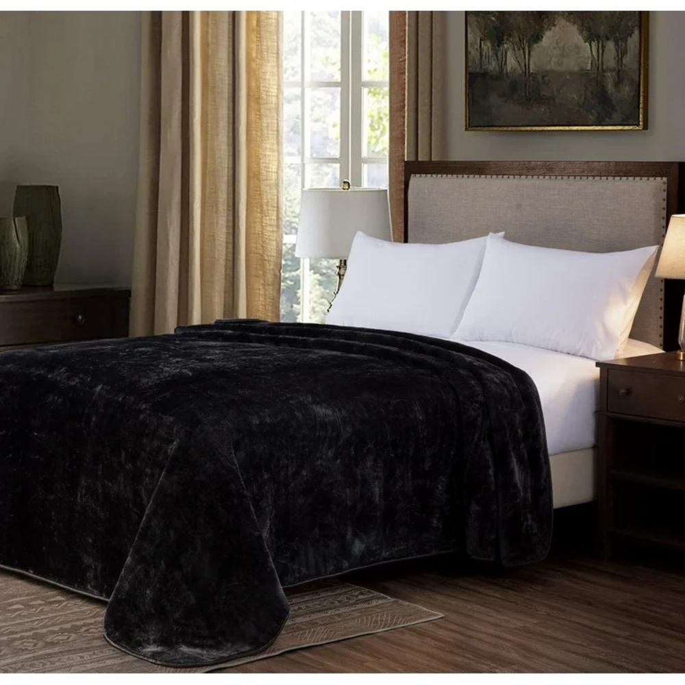 Plush Velvet Black Bed Blanket - king Soft Luxury Throw - Picture 2 of 7